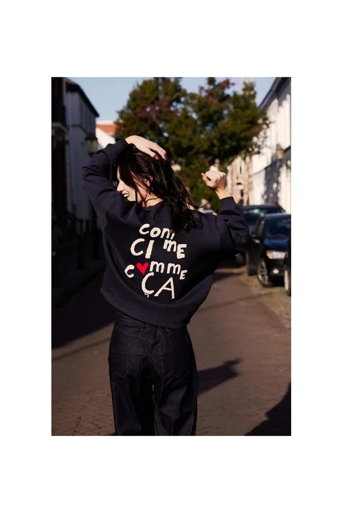 Zusss 0304 139 sweater met tekst
